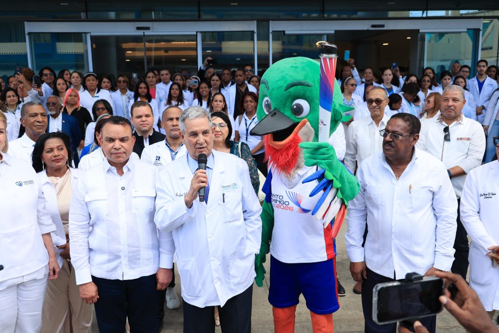 SNS recibe antorcha de Juegos Centroamericanos y del Caribe Santo Domingo 2026 y garantiza asistencia médica gratuita para atletas y visitantes SNS recibe antorcha de Juegos Centroamericanos y del Caribe Santo Domingo 2026 y garantiza asistencia médica gratuita para atletas y visitantes