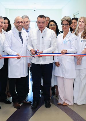 SNS inaugura primera unidad de cirugía intrauterina del país; bebés podrán ser operados antes de nacer de forma gratuita
