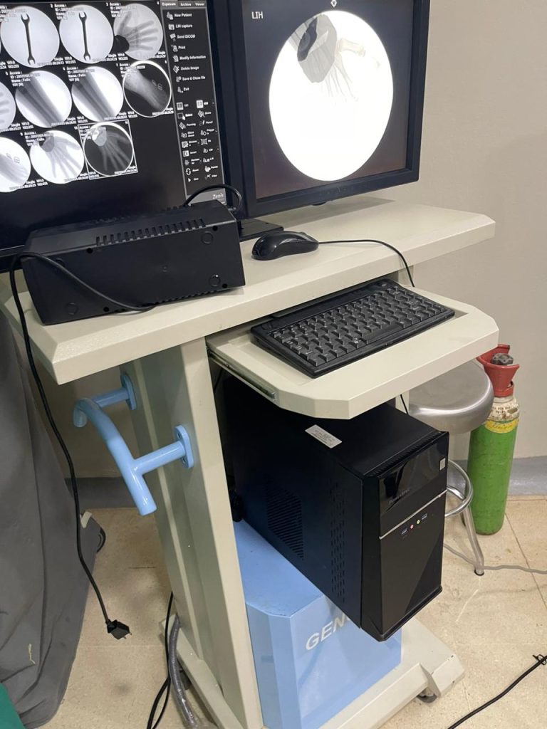 ¿Tirar una placa o hacer una radiografía?