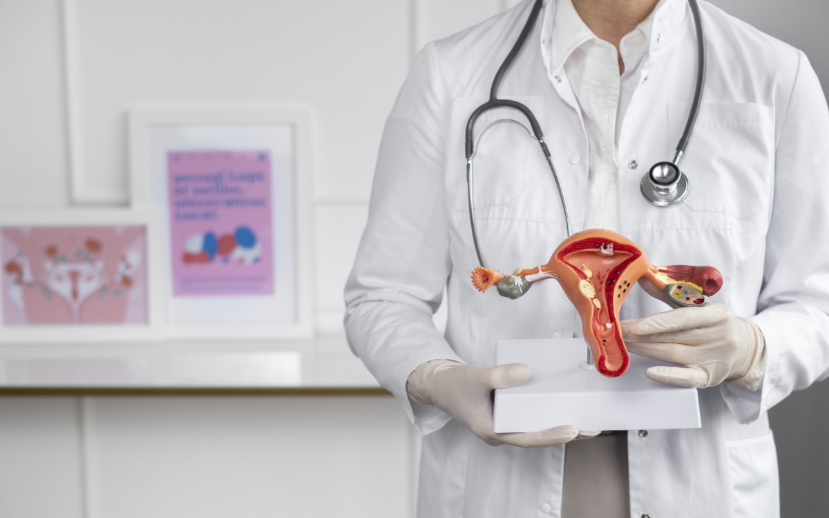 Nuevos tratamientos menos invasivos amplían las opciones para mujeres con endometriosis y miomas 