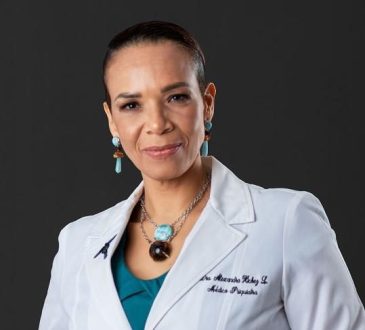 Dra. Alexandra Hichez formará parte del nuevo Instituto de Neurociencia que impulsará el SNS