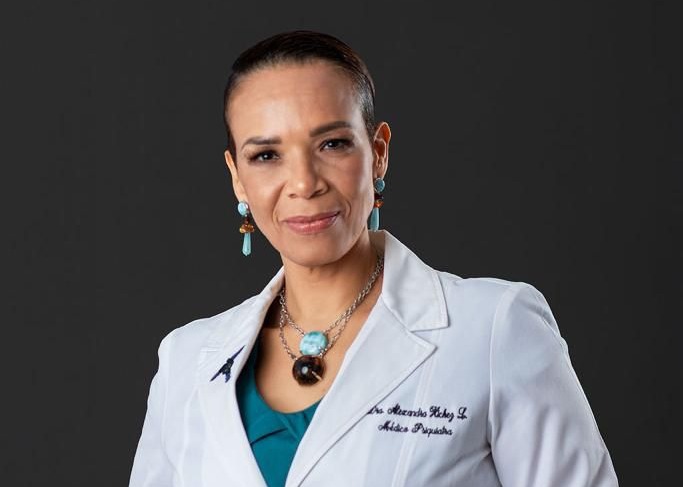 Dra. Alexandra Hichez formará parte del nuevo Instituto de Neurociencia que impulsará el SNS