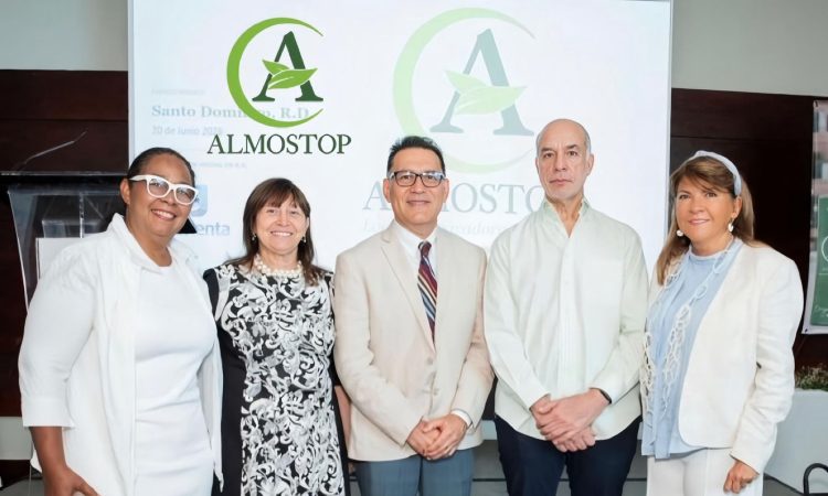 Dismenta presenta Almostop al sector salud dominicano