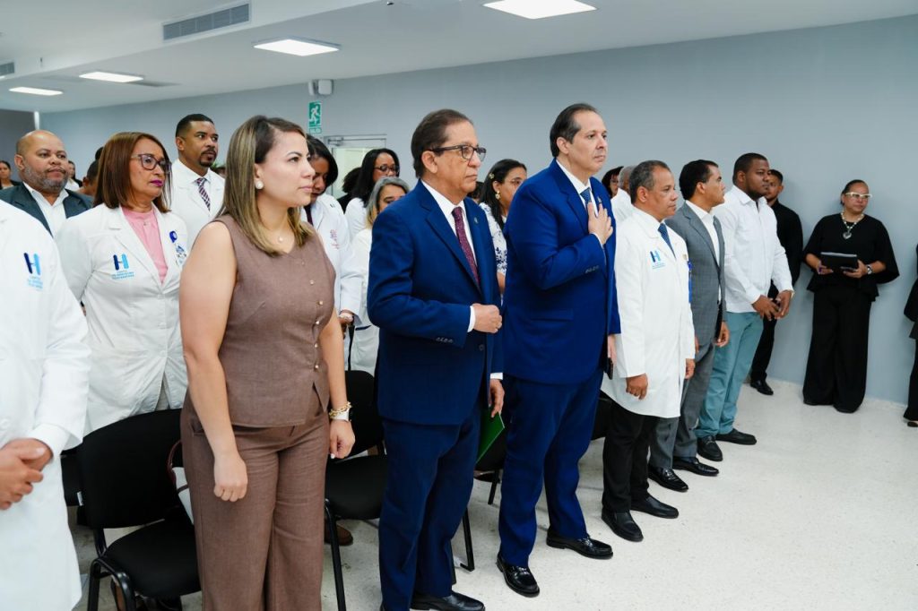 Juramentan Comité Hospitalario de Trasplante del Hospital Marcelino Vélez Santana