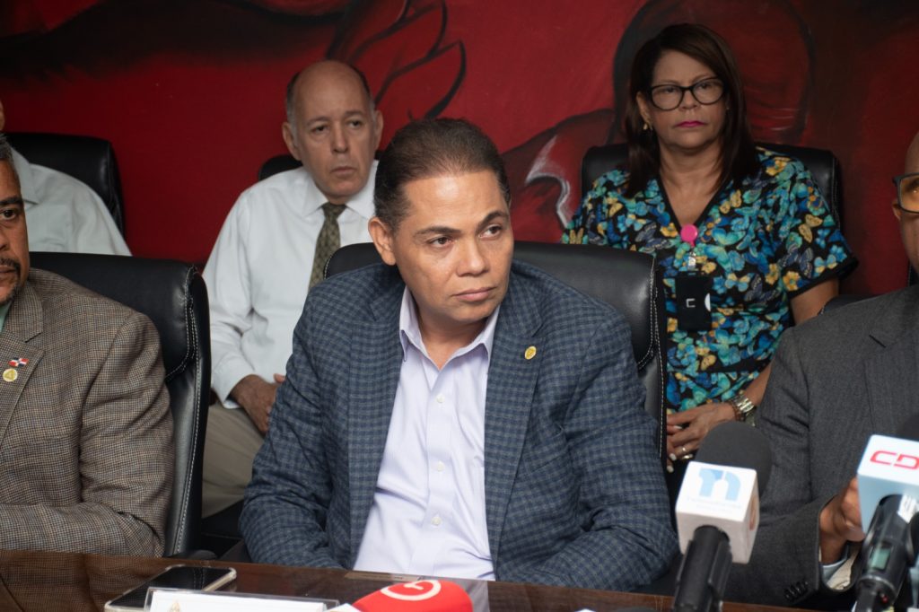 CMD califica de éxito rotundo paro de 24 horas, resalta victoria en La Vega y ratifica acciones frente al Código Penal. CMD califica de éxito rotundo paro de 24 horas, resalta victoria en La Vega y ratifica acciones frente al Código Penal.