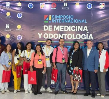 Escuelas de Medicina y Odontología de la UCE participan en el III Simposio Internacional Médico y Odontológico de la UCNE