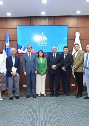 ANDECLIP suspende paro nacional de Clínicas Privadas, Garantizan servicios médicos completos tras acuerdo con ARS