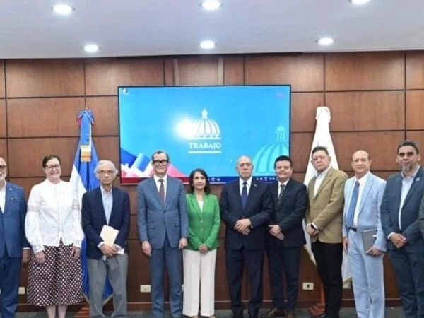 ANDECLIP suspende paro nacional de Clínicas Privadas, Garantizan servicios médicos completos tras acuerdo con ARS