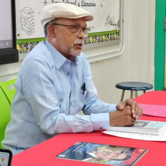 Dr. Manuel Mota Castillo presenta en Nueva York su Compendio de Psiquiatría Pediátrica
