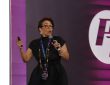 Dra. Alexandra Hichez aborda el impacto emocional de la pérdida visual durante jornada científica sobre glaucoma