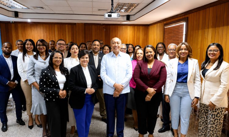 ARS SEMMA crea la Dirección de Control de Operaciones Internas para elevar los estándares de calidad y eficiencia hospitalaria ARS SEMMA crea la Dirección de Control de Operaciones Internas para elevar los estándares de calidad y eficiencia hospitalaria