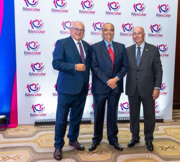 iVascular celebra 10 años impulsando la innovación médica en República Dominicana con más de €8 millones invertidos en el fortalecimiento del sistema de salud