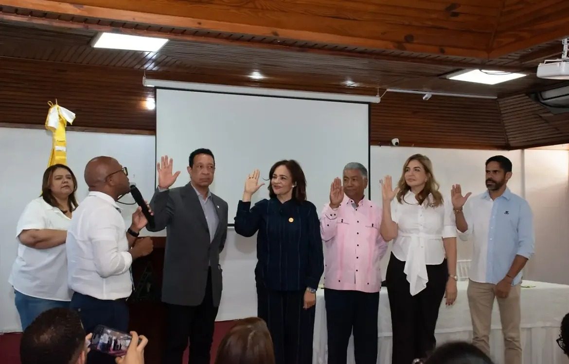 Plancha No. 2 gana las elecciones del Consejo de las Sociedades Médicas Especializadas del CMD