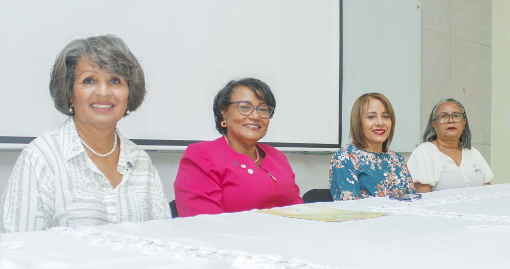 Estudiantes de Bioanálisis de la UASD dan el paso hacia la práctica profesional con el Internado Rotatorio 2026