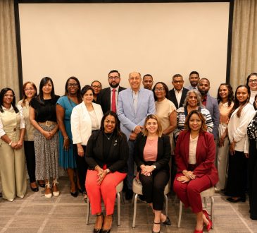 ARS SEMMA participa en encuentro regional sobre modelos sostenibles de atención oncológica junto a Roche República Dominicana