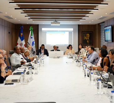 CNSS evalúa propuesta para la creación de un Fondo de Medicamentos de Alto Costo