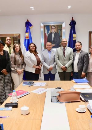 SNS y CMD mantienen diálogo y trabajo conjunto para fortalecimiento prestación de servicios de salud