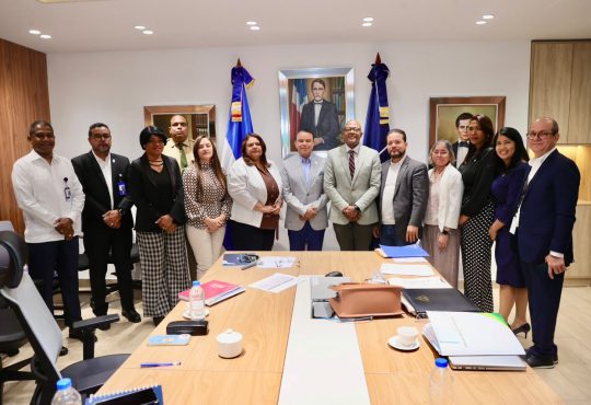 SNS y CMD mantienen diálogo y trabajo conjunto para fortalecimiento prestación de servicios de salud