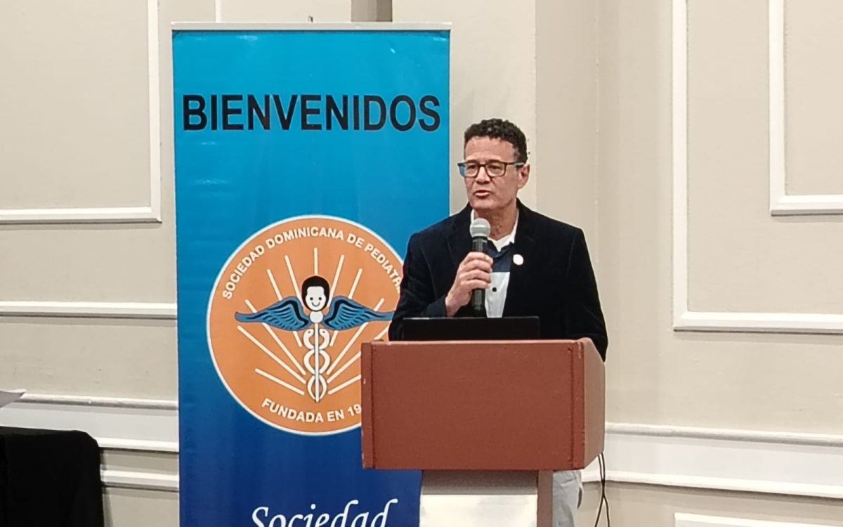 Sociedad Dominicana de Pediatría respalda lineamientos nacionales de vacunación infantil
