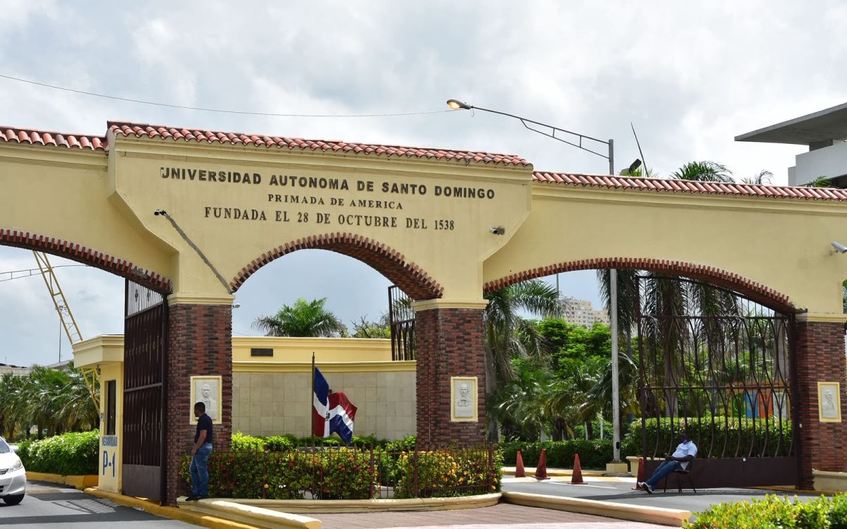UASD inicia proceso para renovar acreditación de Medicina y obtener reconocimiento internacional
