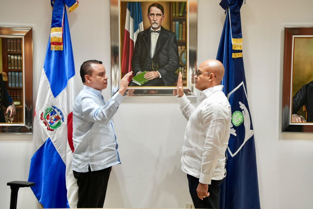 SNS fortalece gestión hospitalaria con designación de nuevos directores en hospitales Padre Billini, Galván, Jaime Mota y Vicente Noble SNS fortalece gestión hospitalaria con designación de nuevos directores en hospitales Padre Billini, Galván, Jaime Mota y Vicente Noble