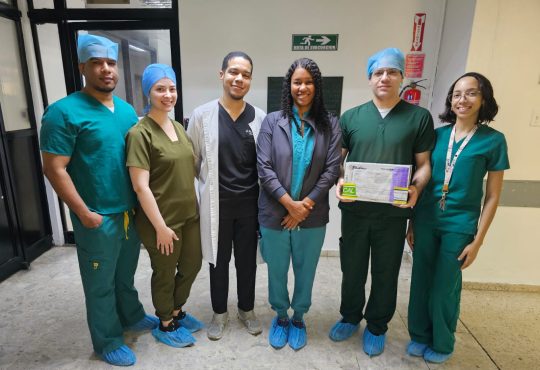 Hospital Salvador B. Gautier realiza con éxito su primer trasplante de córnea