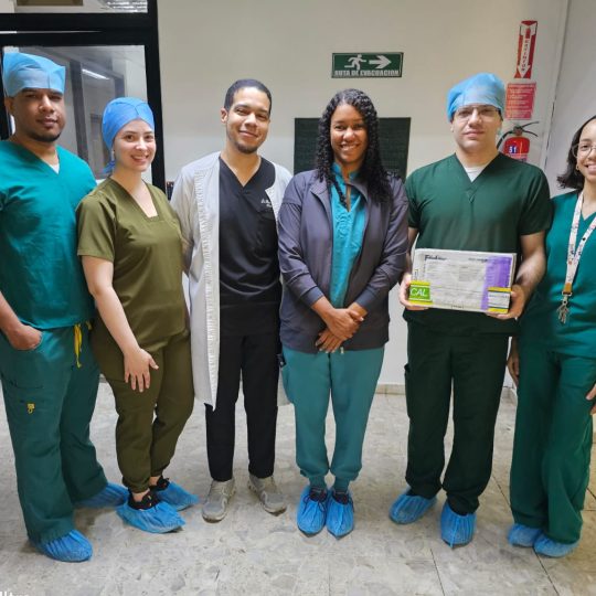 Hospital Salvador B. Gautier realiza con éxito su primer trasplante de córnea