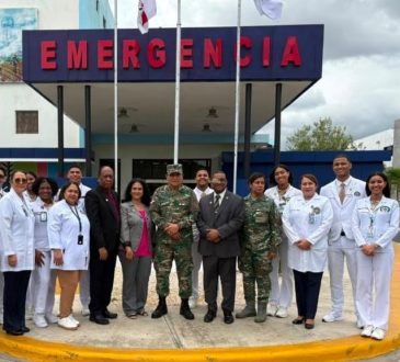Hospital Militar Docente Dr. Ramón de Lara recibe visita de evaluación del MESCYT a la Escuela de Medicina de la UCE