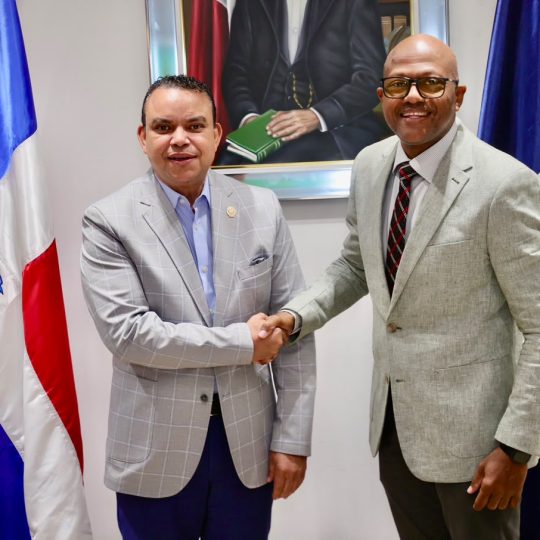 Titular del SNS es reconocido por el CMD como Hijo Meritorio de Sánchez Ramírez
