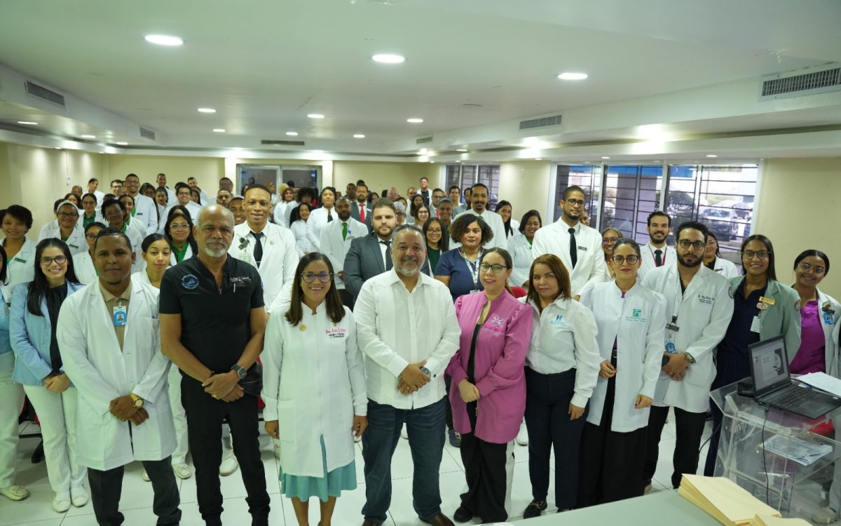 Hospital Moscoso Puello da la bienvenida a nueva promoción de médicos residentes