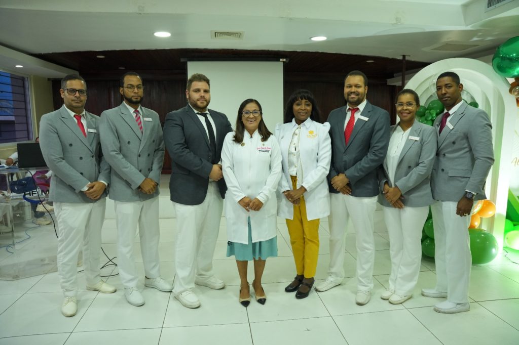 Hospital Moscoso Puello da la bienvenida a nueva promoción de médicos residentes Hospital Moscoso Puello da la bienvenida a nueva promoción de médicos residentes