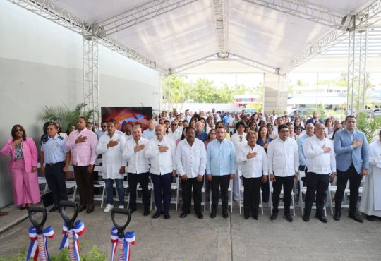 SNS inicia remozamiento de Emergencia y Edificio Pediátrico del Hospital Darío Contreras SNS inicia remozamiento de Emergencia y Edificio Pediátrico del Hospital Darío Contreras