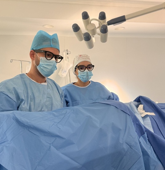 Santiago incorpora técnica mínimamente invasiva para tratar miomas uterinos con radiofrecuencia