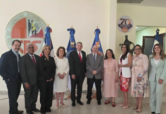 UASD reconoce el liderazgo académico del IDCP