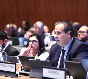 Víctor Atallah participa en Washington en el Consejo Directivo de la OPS; reafirma prioridades del país para fortalecer salud