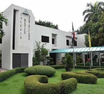 CMD y SNS ratifican cumplimiento de jornada laboral de 20 horas para médicos de atención primaria