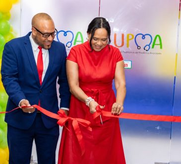 Inauguran unidad especializada para acompañar la transición de pacientes pediátricos a la adultez