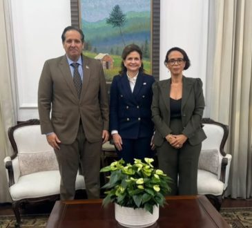 Dra. Alexandra Hichez aborda con la Vicepresidencia y Salud Pública acciones para fortalecer la salud mental en República Dominicana