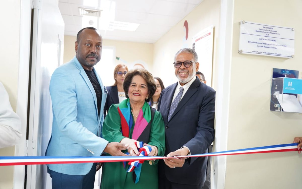 Desarrollo de la Comunidad remoza área de vacunación en Hospital Maternidad la Altagracia