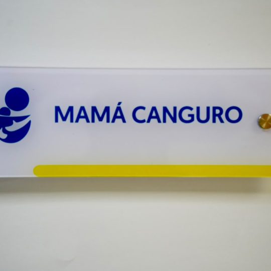 SNS y UNICEF fortalecen Programa Mamá Canguro con donación de equipos médicos valorada en más de RD$5.4 millones
