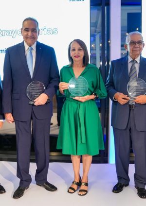 ARS Primera reúne a actores del sector salud en encuentro sobre evolución, experiencia e innovación