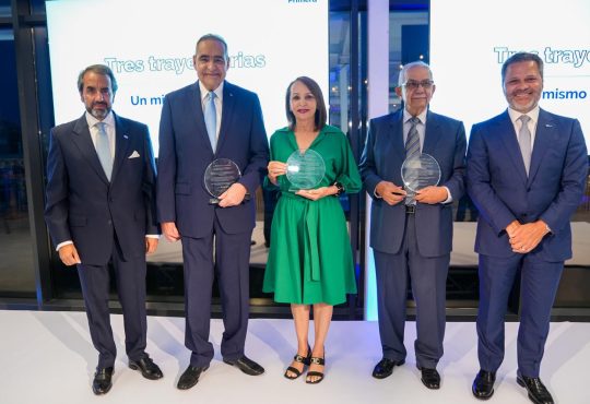 ARS Primera reúne a actores del sector salud en encuentro sobre evolución, experiencia e innovación