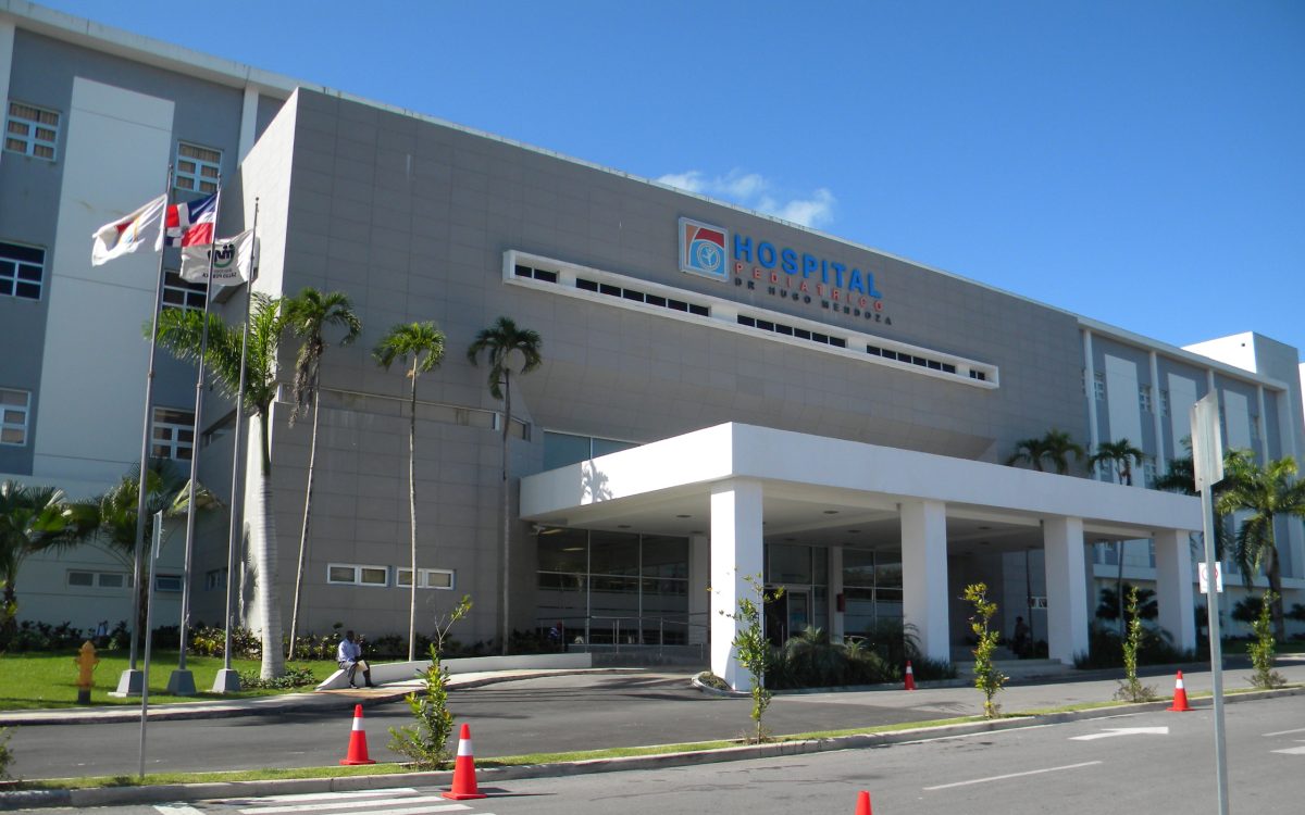 Hospital Moscoso Puello incorpora servicio de ecocardiografía transesofágica