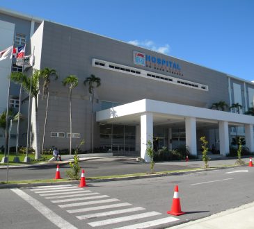Hospital Moscoso Puello incorpora servicio de ecocardiografía transesofágica