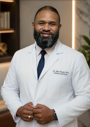 Dr. Yotin Pérez lanza su nueva página web: un espacio digital para la salud femenina y la educación médica