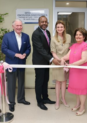 Grupo SID a través de su Fundación Caminantes por la Vida transforma área de Oncología Ginecológica del Hospital maternidad la Altagracia