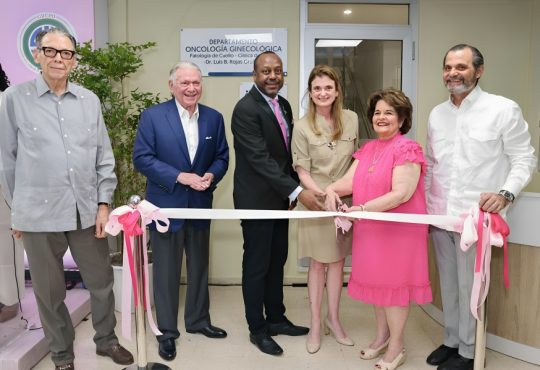 Grupo SID a través de su Fundación Caminantes por la Vida transforma área de Oncología Ginecológica del Hospital maternidad la Altagracia