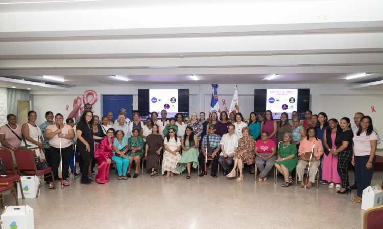 Dra. Alexandra Hichez aborda el impacto emocional del cáncer durante conferencia en Santiago
