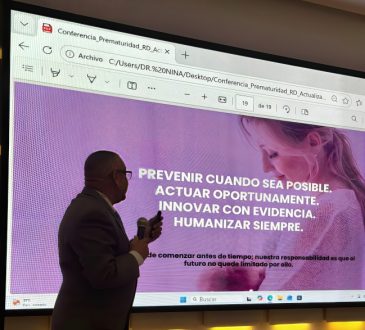 Dr. Roberto Nina dicta conferencia sobre prevención y atención integral de la prematuridad en Iberofármacos