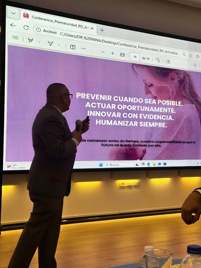 Dr. Roberto Nina dicta conferencia sobre prevención y atención integral de la prematuridad en Iberofármacos